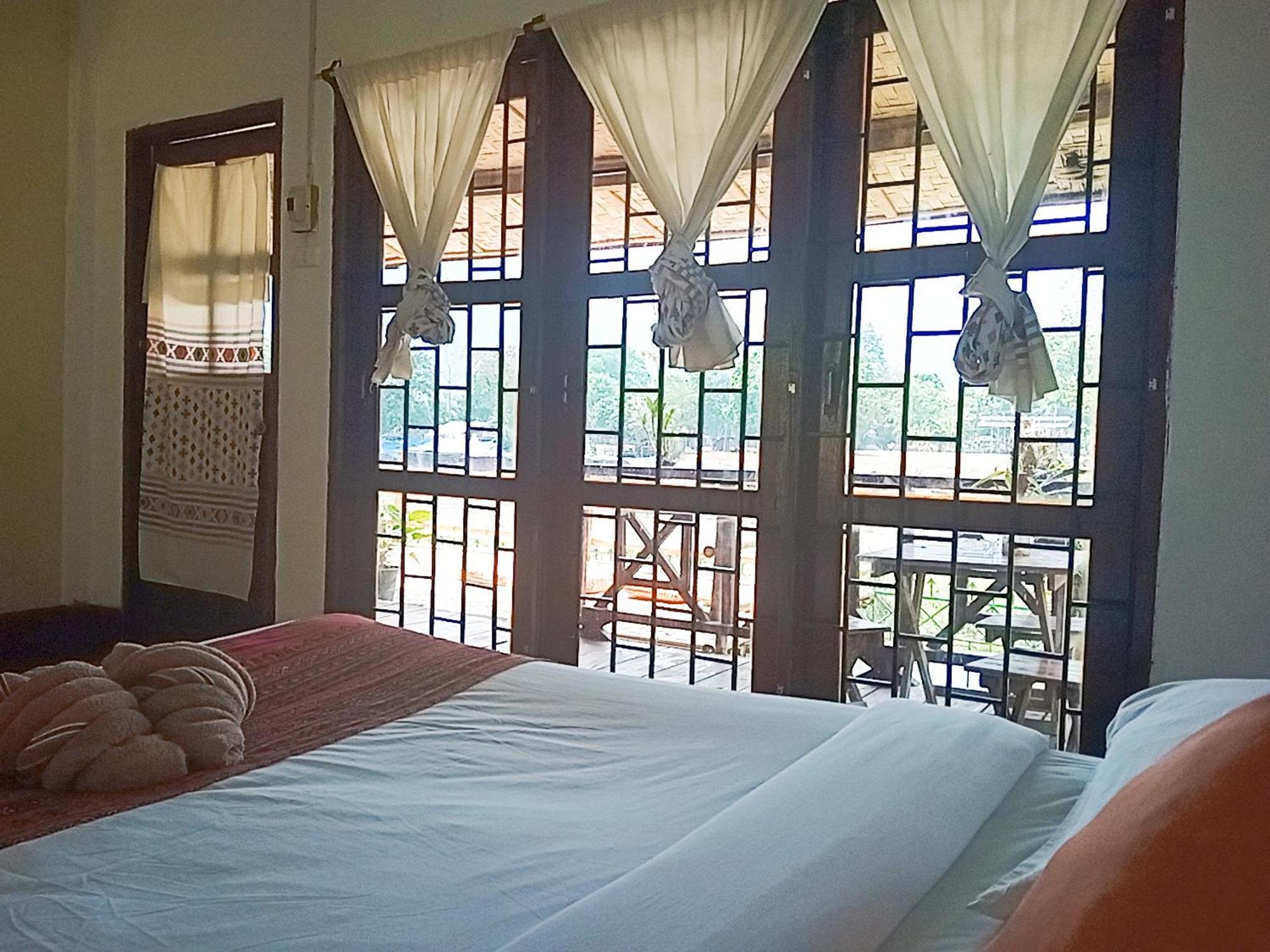 Vangvieng Ruby'Homestay Ванг-Виенг Экстерьер фото