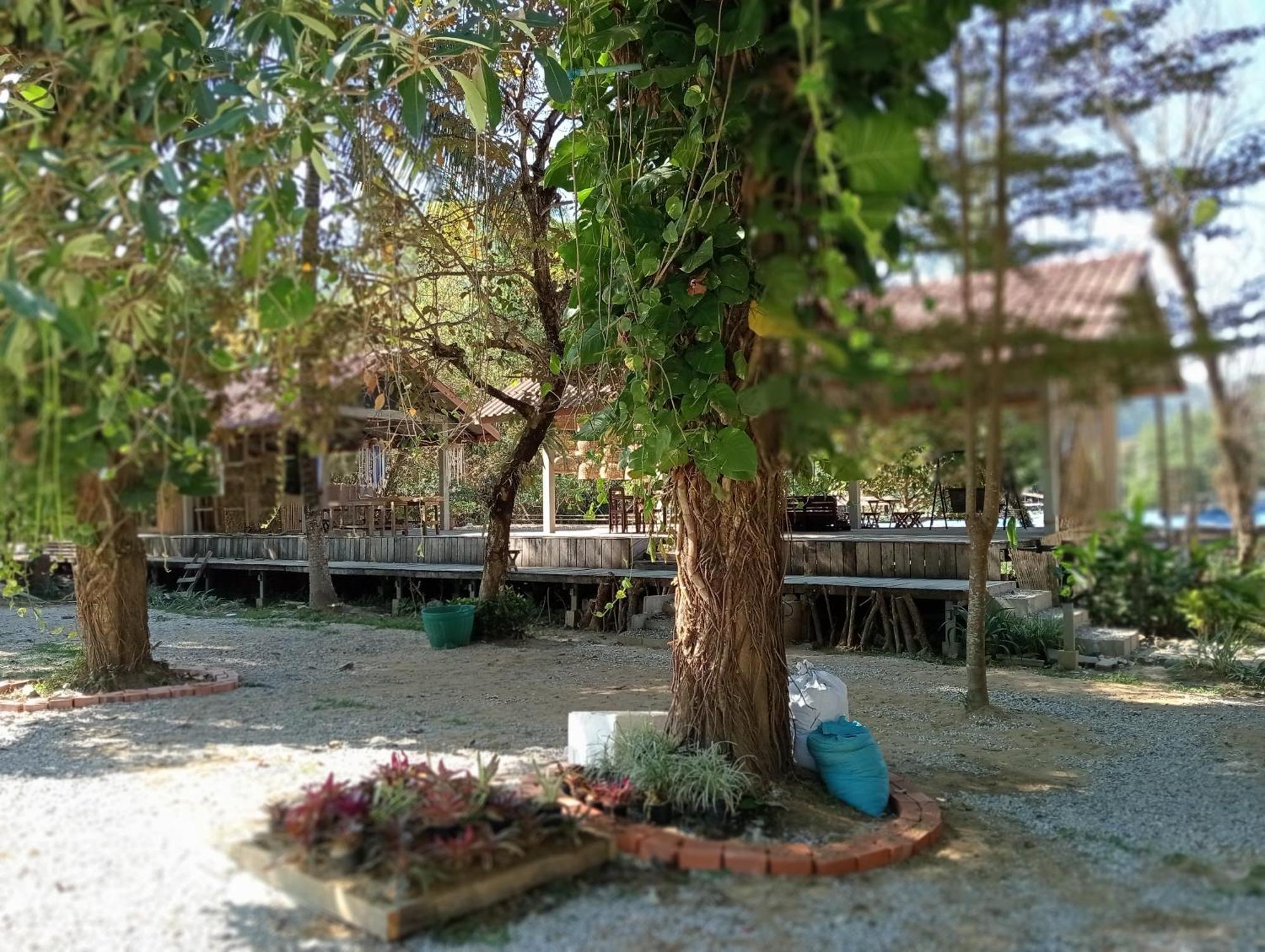 Vangvieng Ruby'Homestay Ванг-Виенг Экстерьер фото