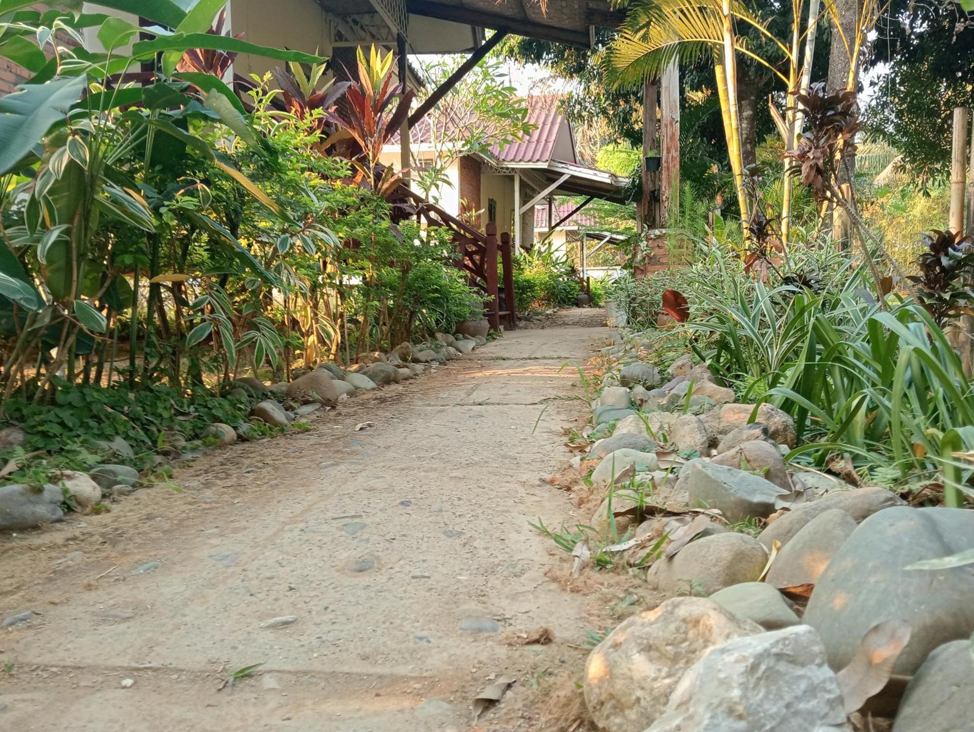 Vangvieng Ruby'Homestay Ванг-Виенг Экстерьер фото